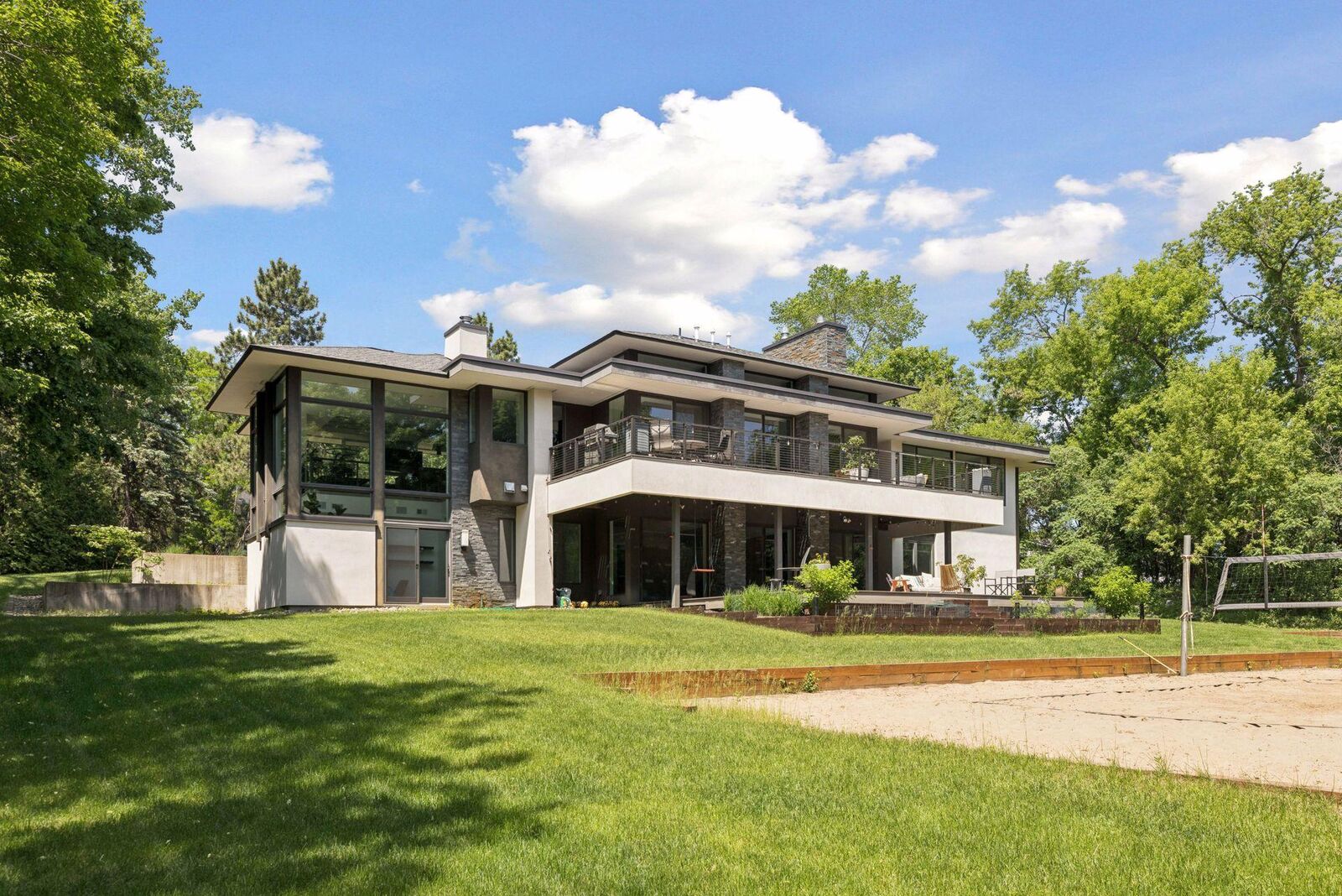 Property Photo: 17950 Fairhomes Lane MN 55391