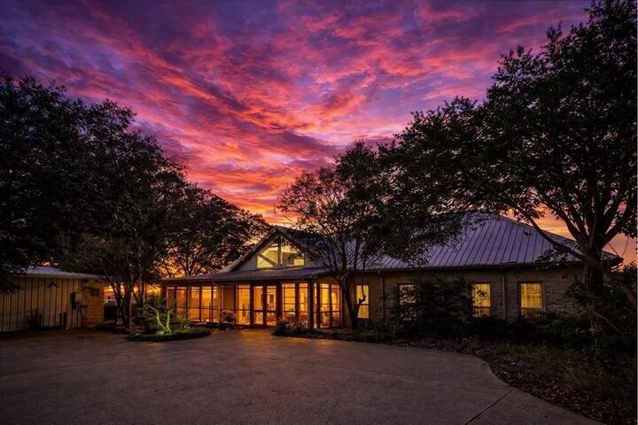 Property Photo:  1179 E Fm 813  TX 75152 