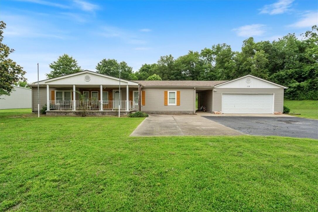 Property Photo: 112 Riverview Drive MO 64831