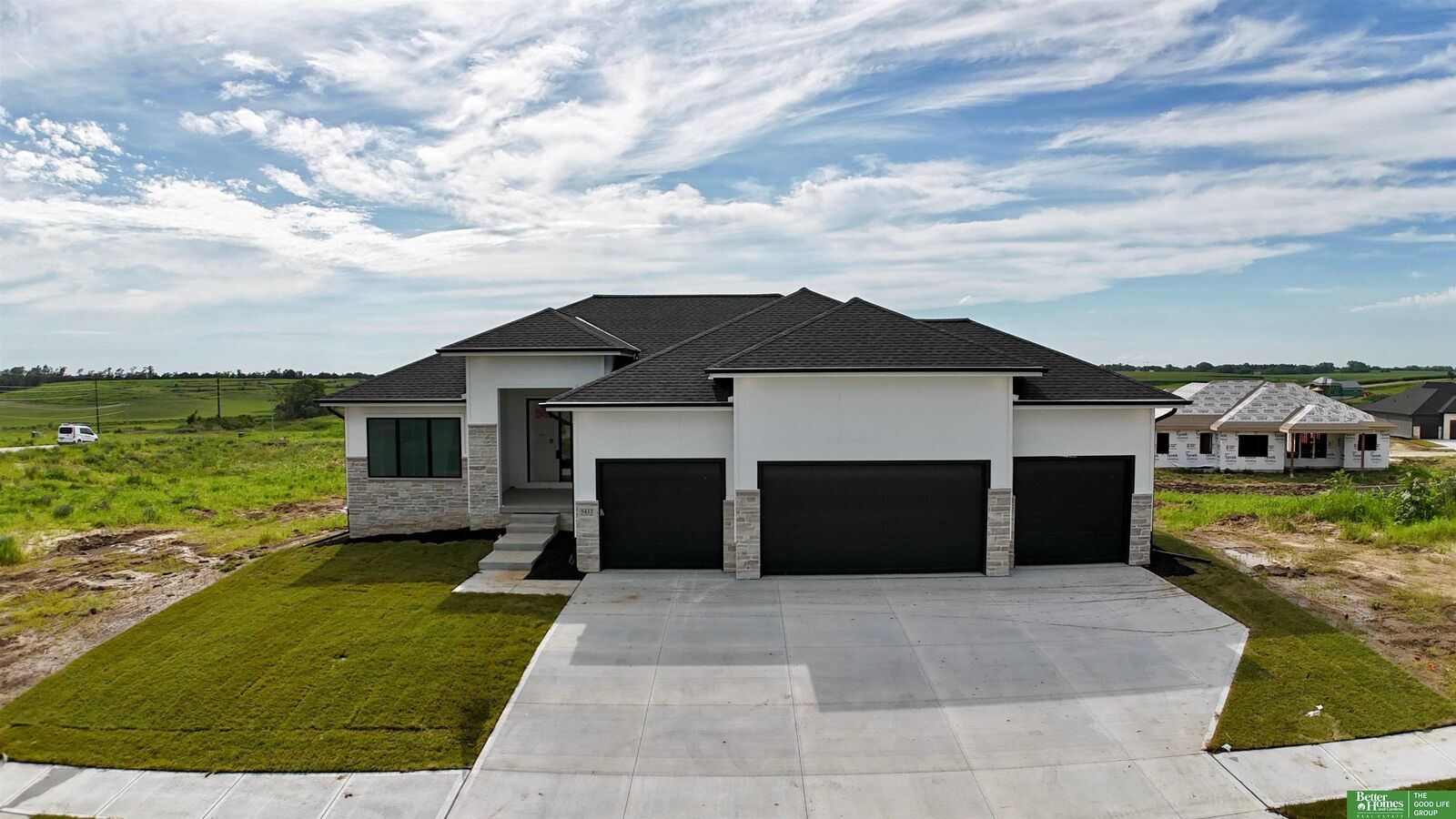 Property Photo: 5412 N 212th Avenue NE 68022