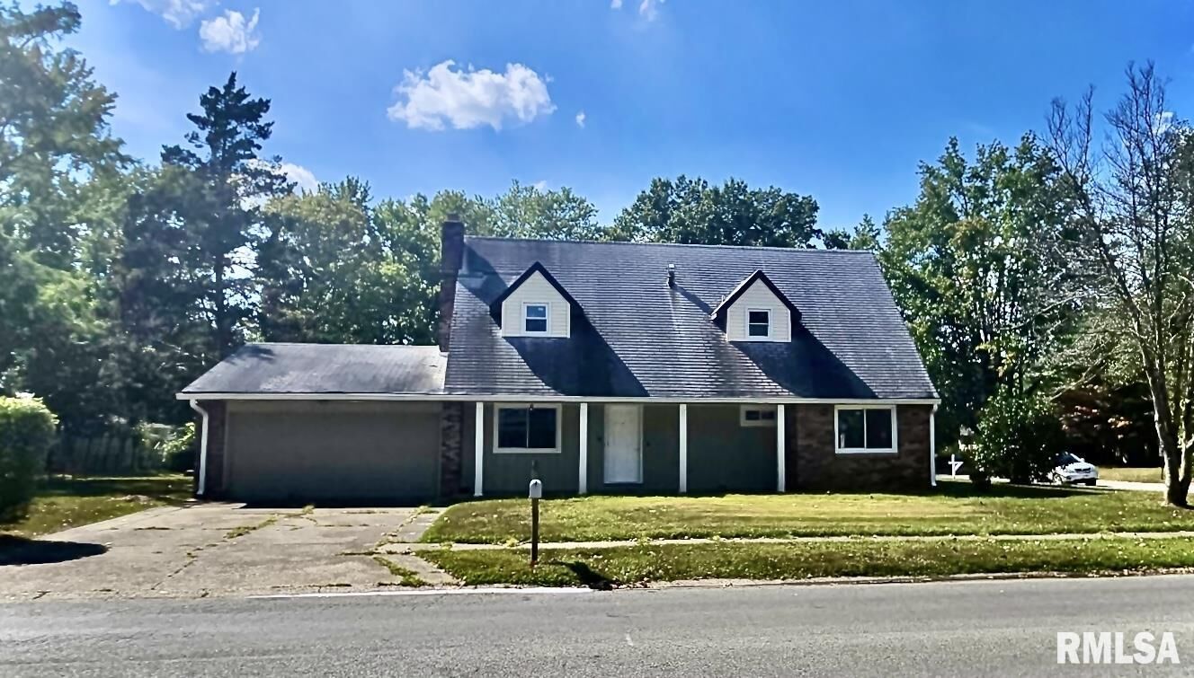 Property Photo:  300 S Glenview Drive  IL 62901 