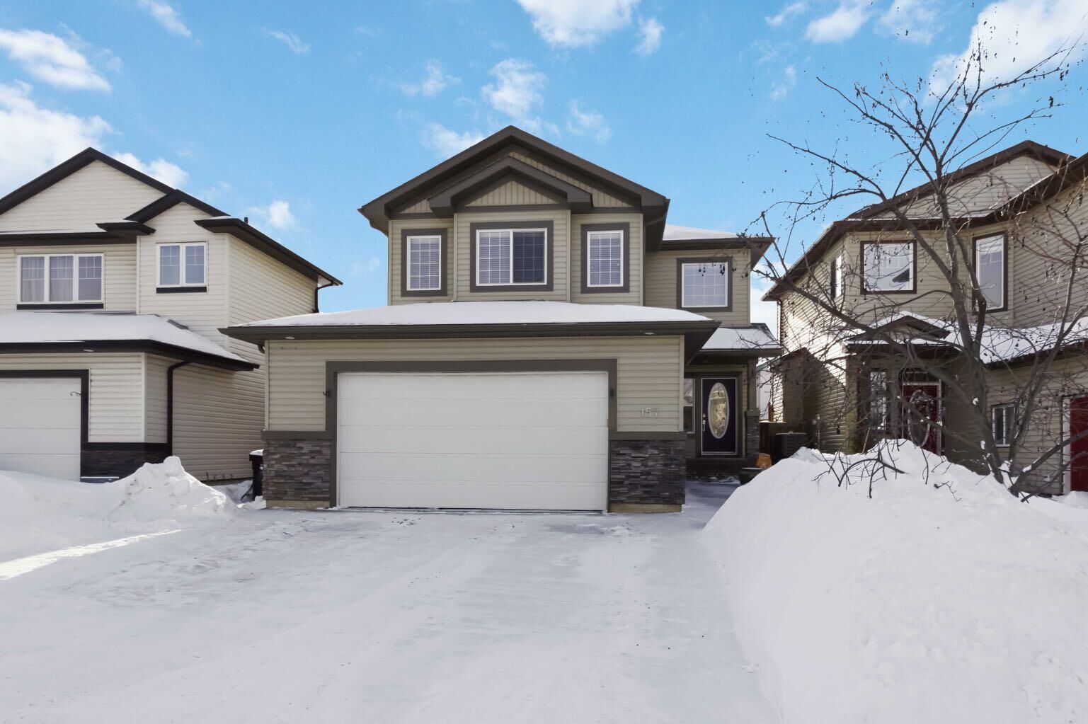 Property Photo:  157 Mayflower Crescent  AB T9K 0H1 