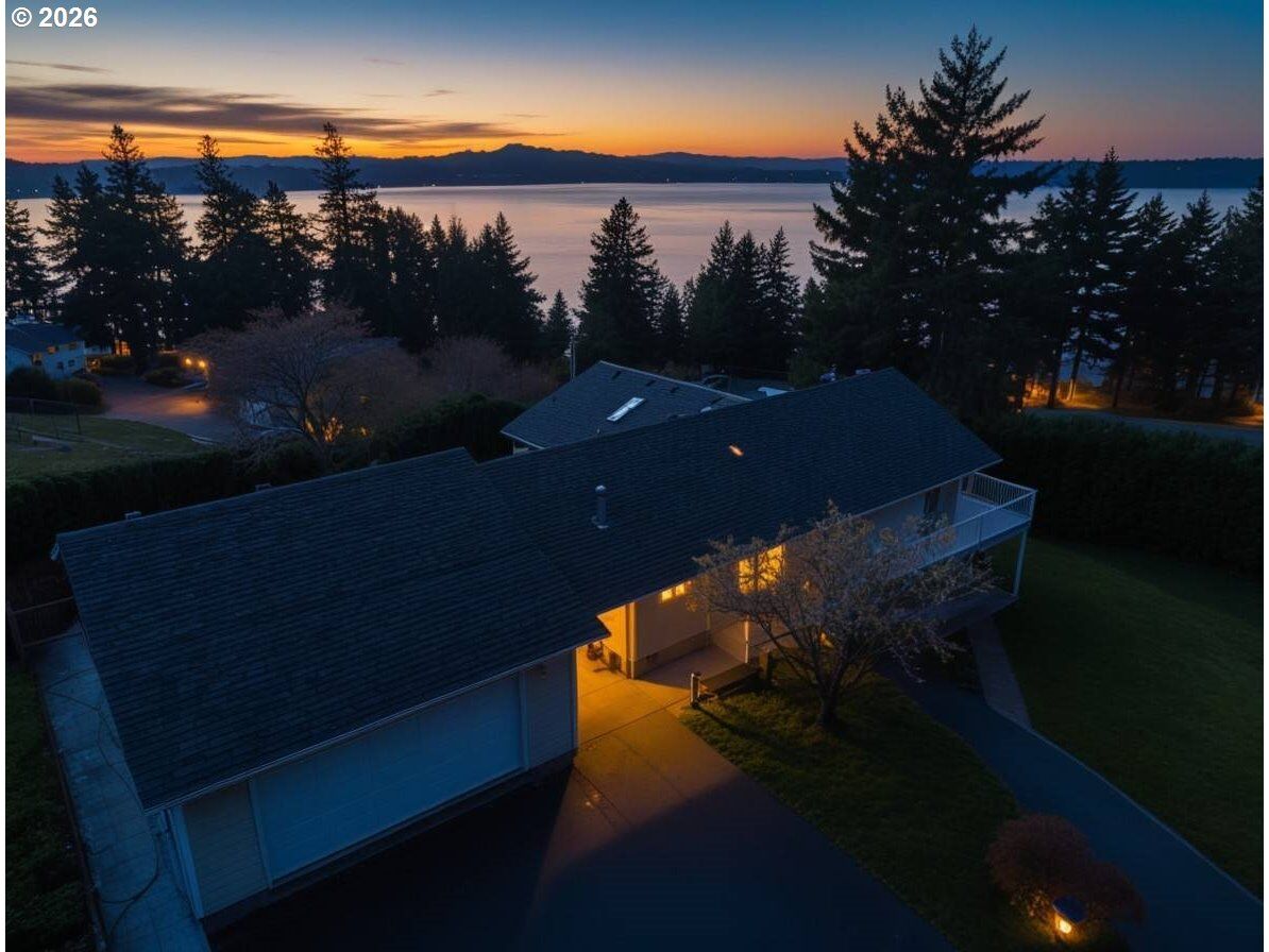 Property Photo: 93961 Bridge View Ln OR 97459