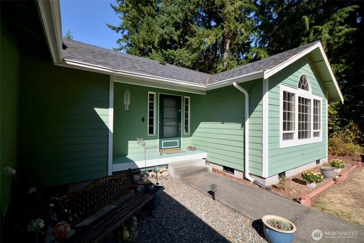 Property Photo: 16205 Lindsay Road SE WA 98597