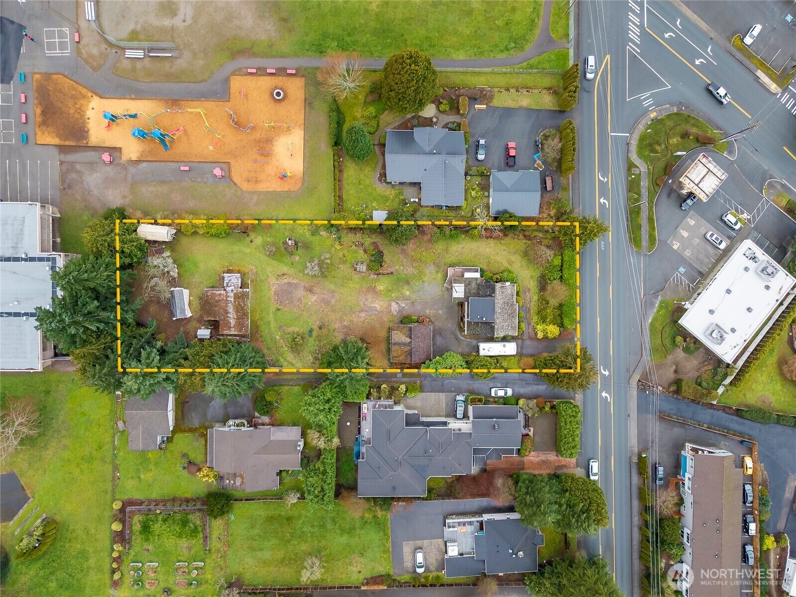 Property Photo: 1020 Puget Drive WA 98020