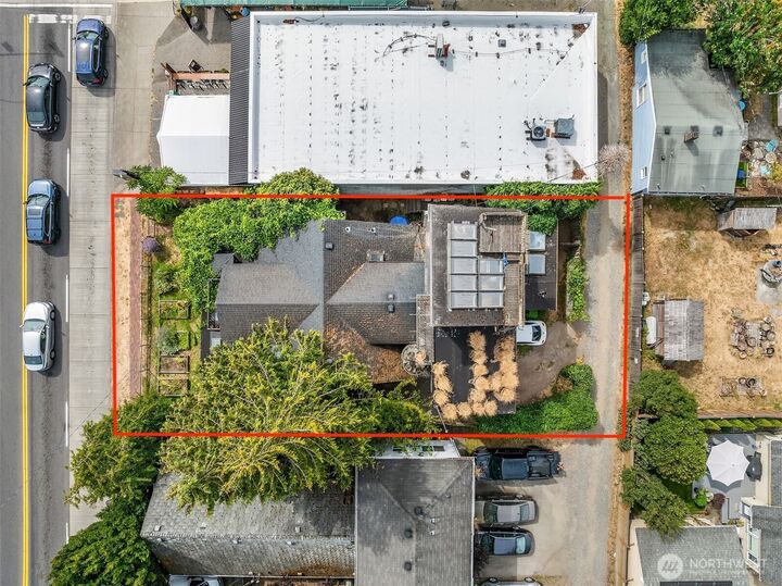 Property Photo:  652 NW 85th Street  WA 98117 