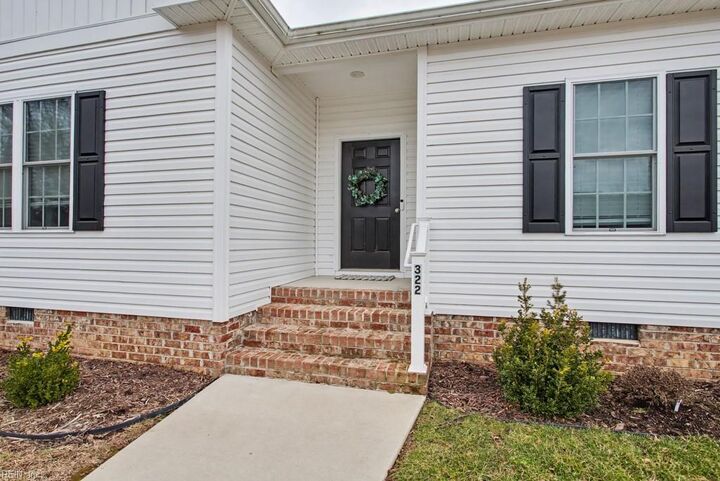 Property Photo:  322 12th St  VA 23181 