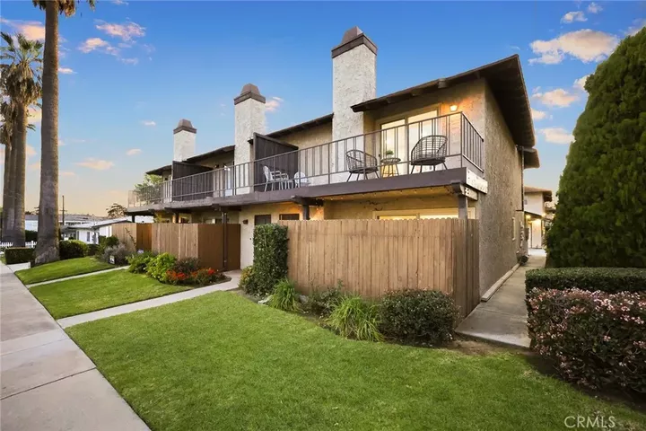 Property Photo: 105 S Mayflower Ave CA 91016