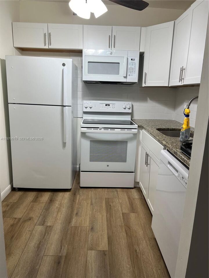 Property Photo:  247 Coventry K 247  FL 33417 