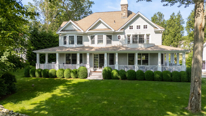 Property Photo:  205 &Amp 206 Fox Hopyard Road  CT 06423 