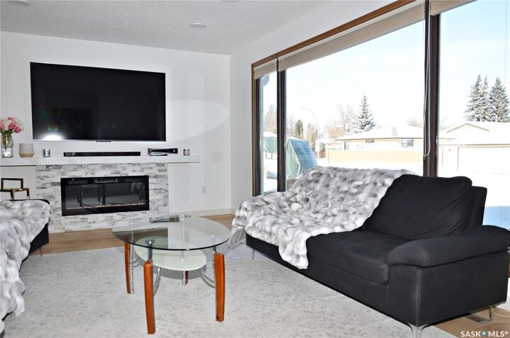 Property Photo: 28 Malta Crescent SK S7L 3W1