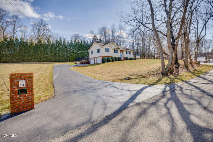 Property Photo:  117 Lancaster Road  TN 37663 