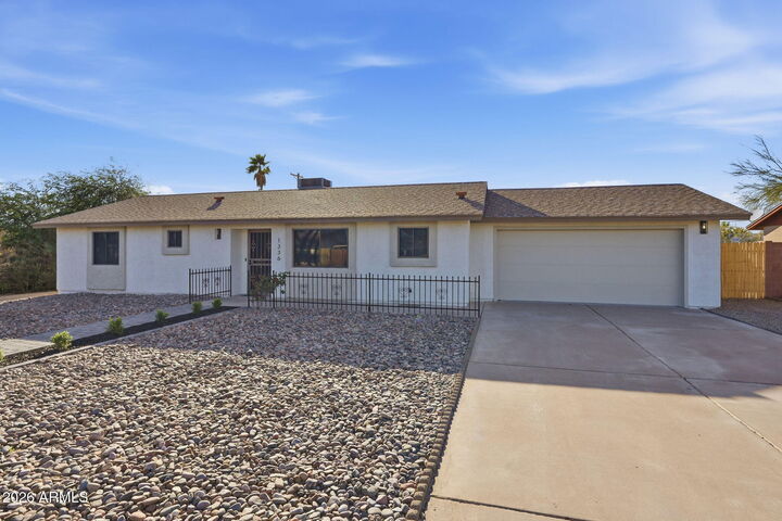 Property Photo: 1336 S Cactus Road AZ 85119