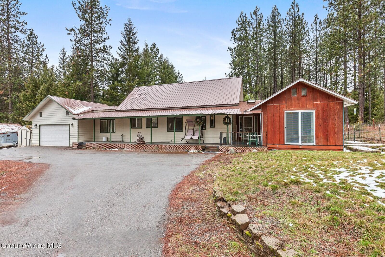 Property Photo: 2874 E Hudlow Rd ID 83835