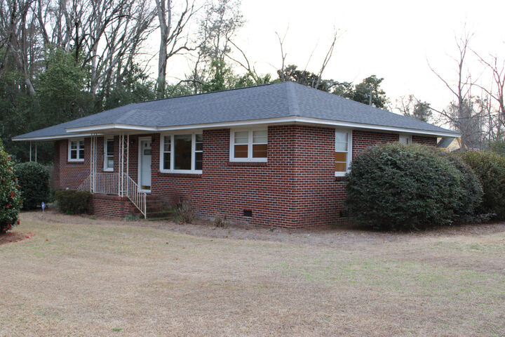 Property Photo:  18 Chestnut Avenue  SC 29042 
