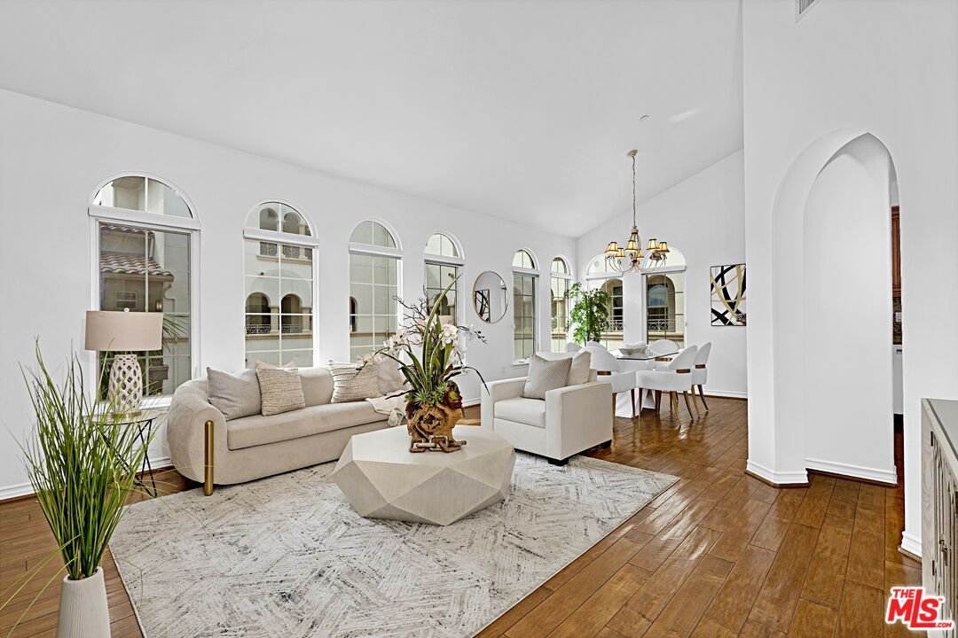 Property Photo:  5935 Playa Vista Dr  CA 90094 