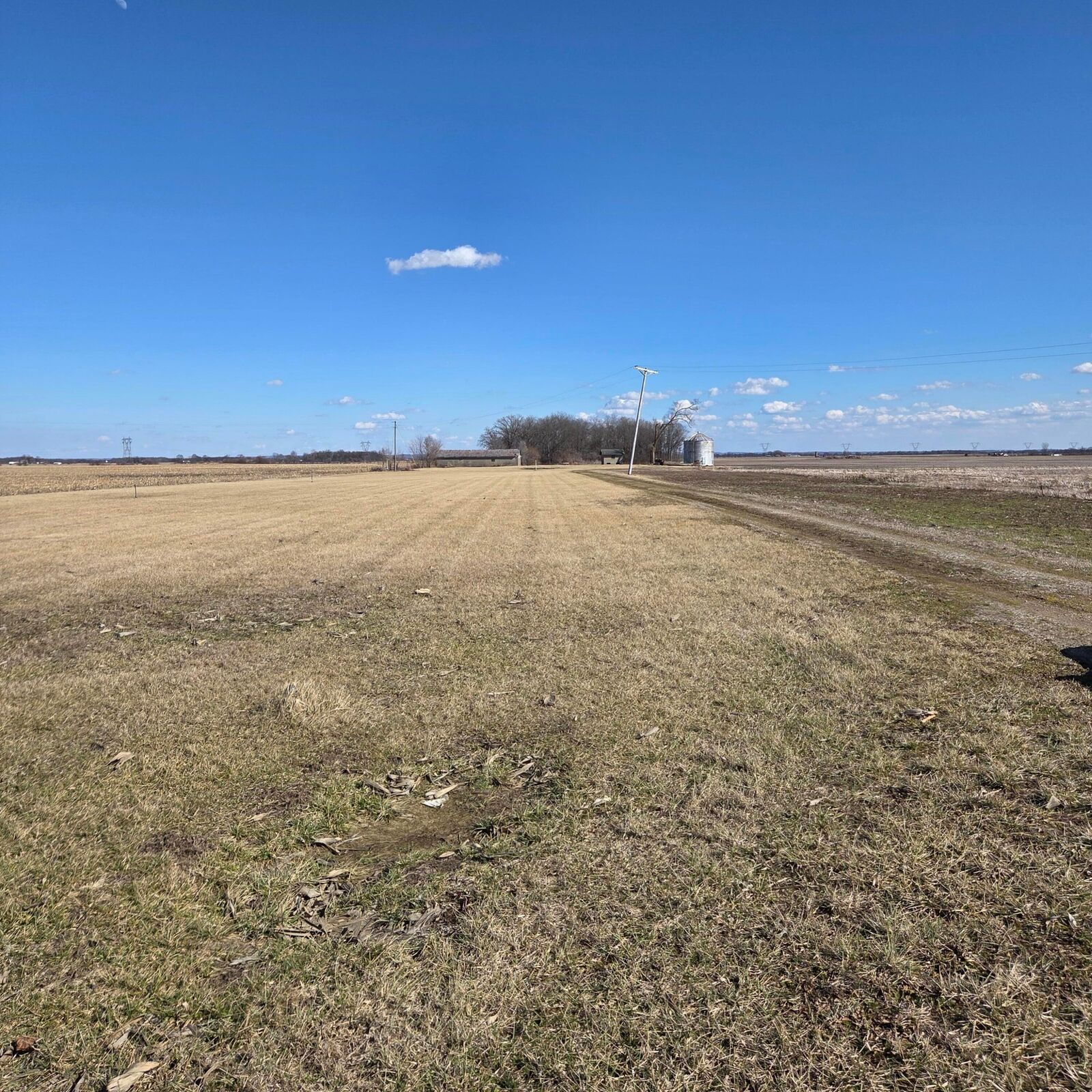 Property Photo:  2105 Stonerock Road  OH 43164 