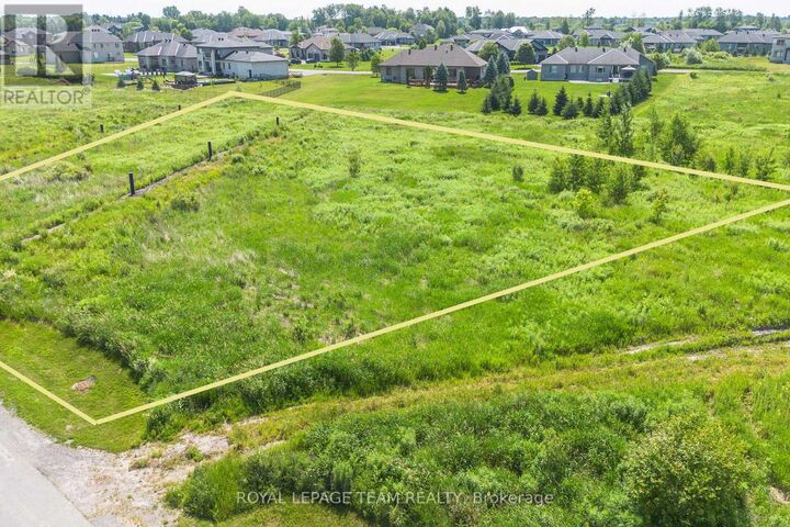Property Photo:  6785 Still Meadow Way East  ON K4P 0G7 