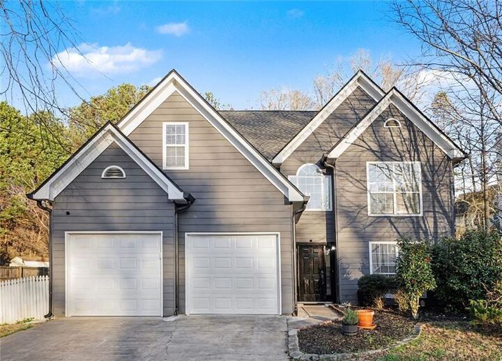 Property Photo:  964 Pointers Way  GA 30043 