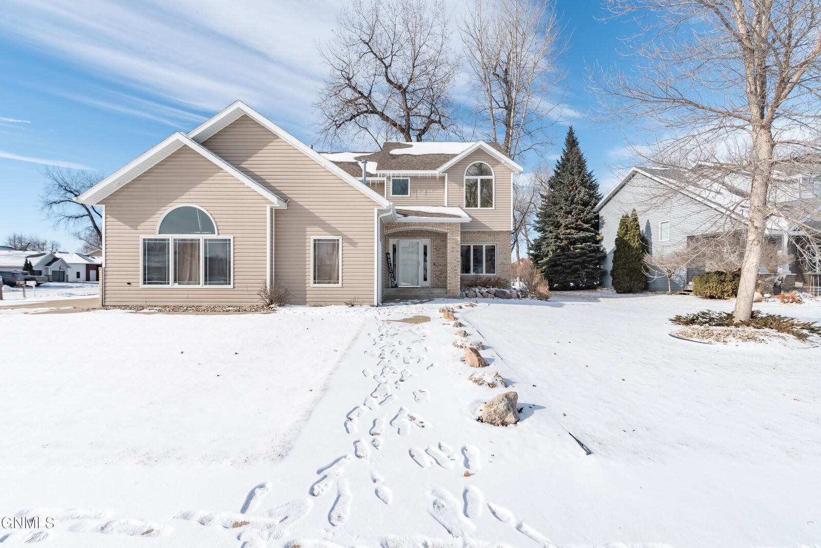 Property Photo: 3406 Heartwood Drive SE ND 58554