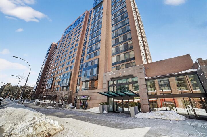 Property Photo:  4 Martine Avenue 612  NY 10606 