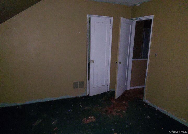 Property Photo:  197 Lincoln Place  NY 10709 