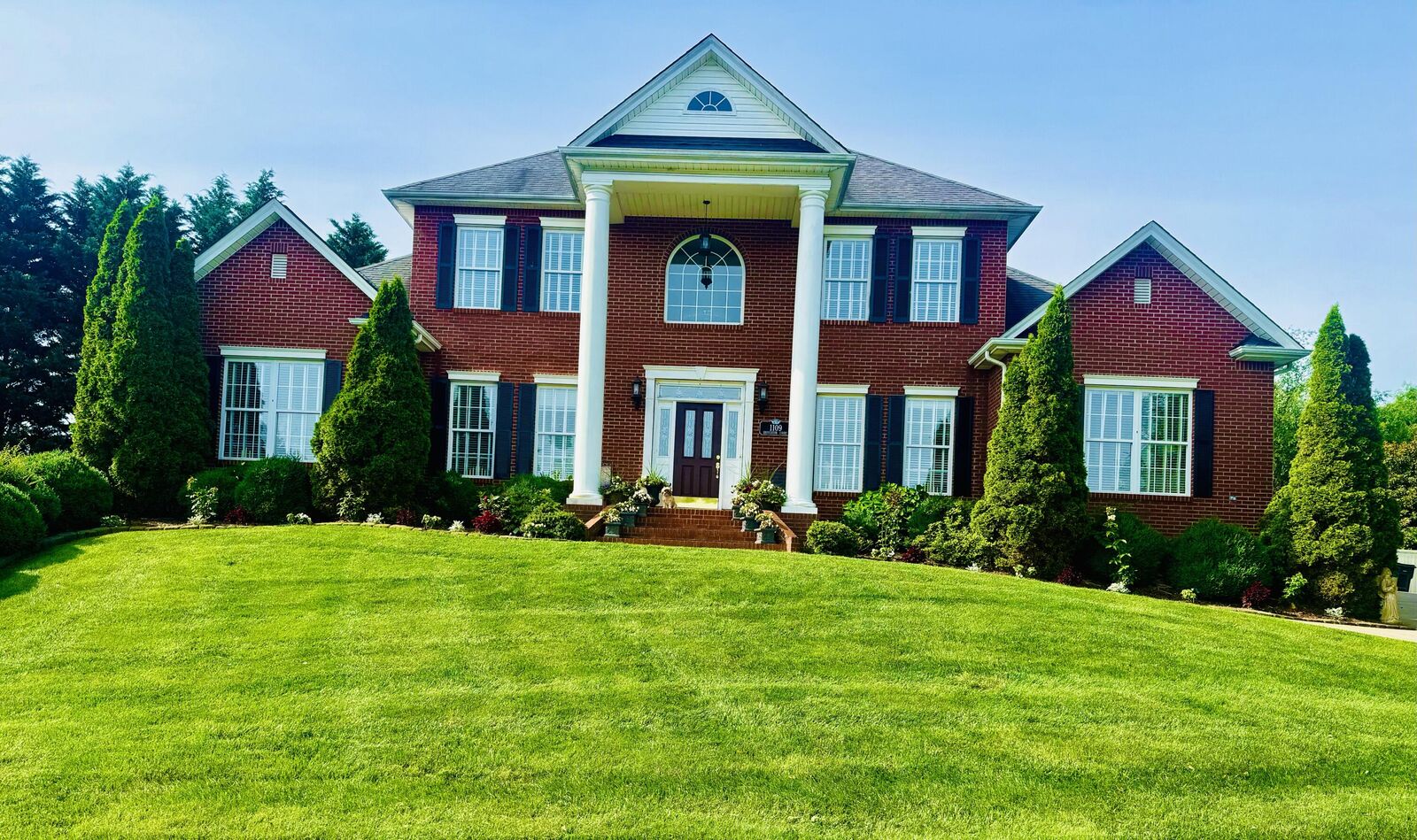 Property Photo:  1109 Broughton Court  TN 37814 