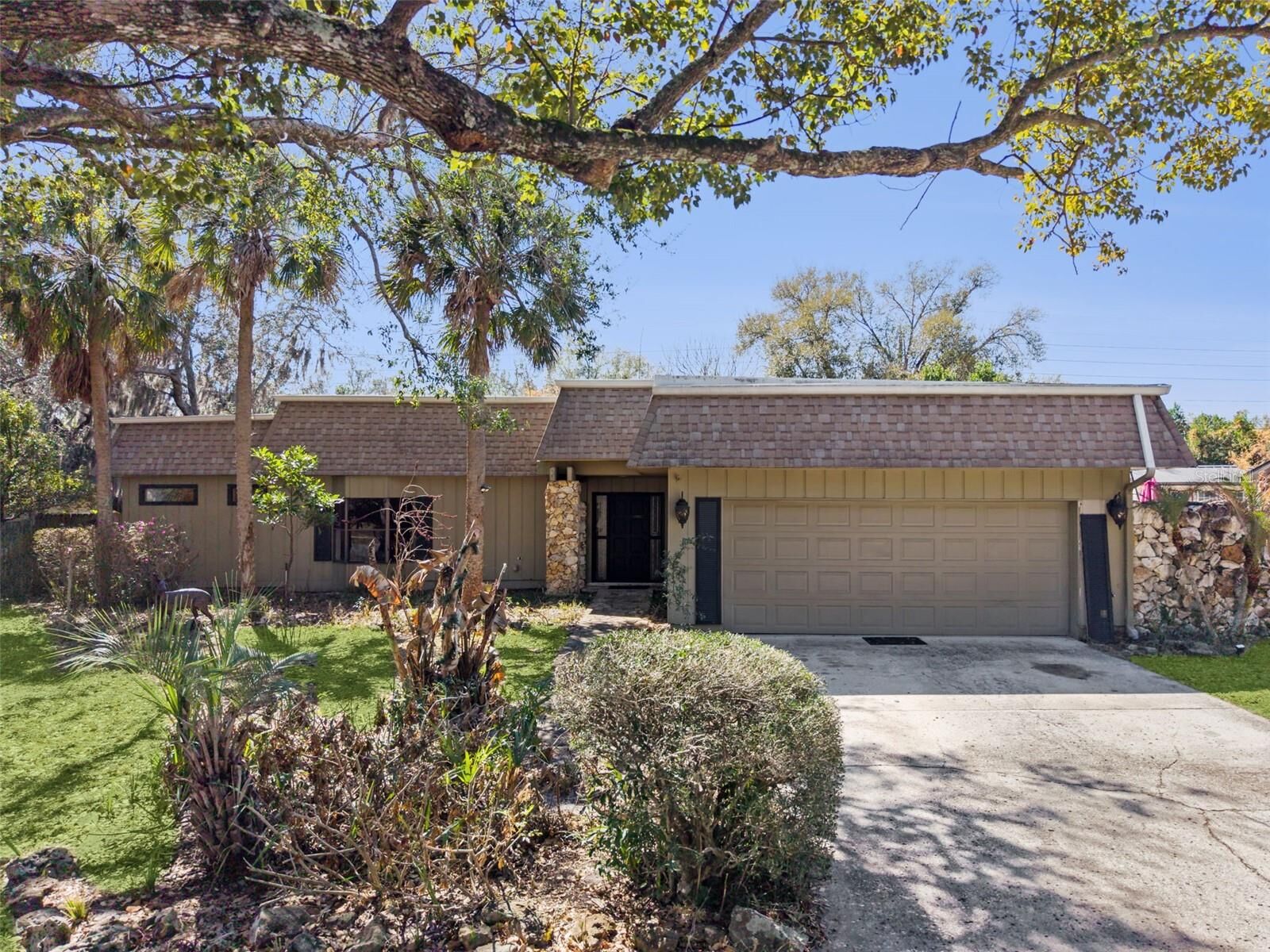 Property Photo: 6054 Marlberry Drive FL 32819