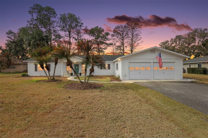 Property Photo:  33225 Lakeshore Drive  FL 32778 