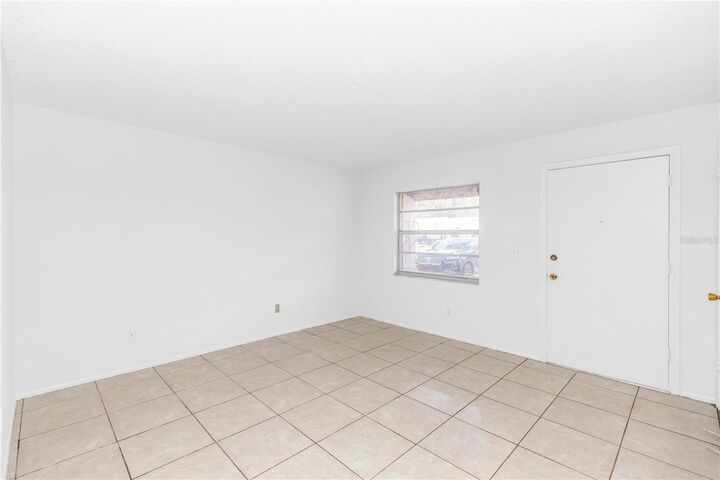 Property Photo:  454 Springwood Court  FL 32750 