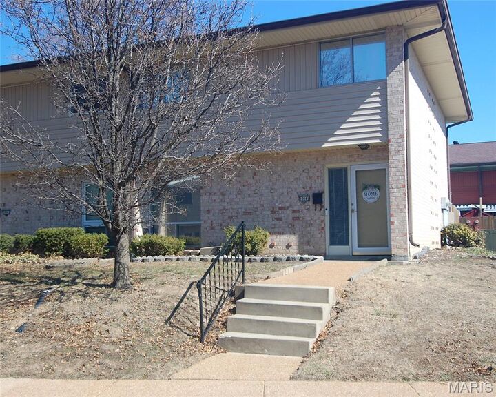 Property Photo:  10041 Sakura Drive  MO 63128 