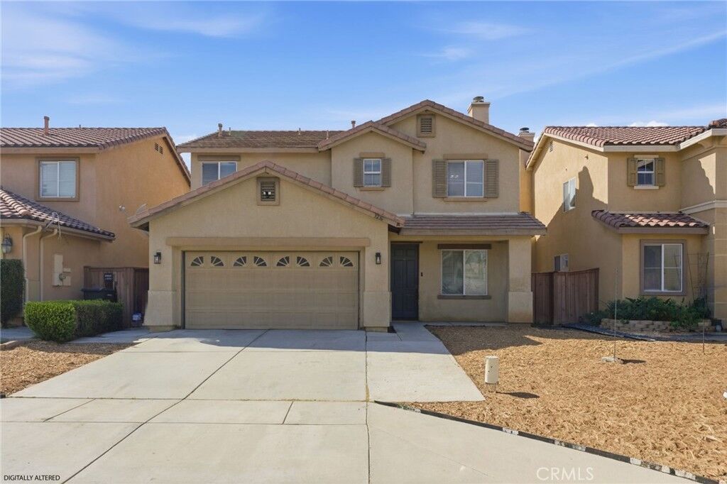 Property Photo:  3236 Mariposa Way  CA 92571 
