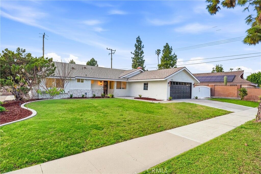 Property Photo:  2776 N Beechwood  CA 92865 