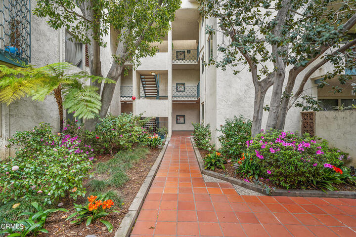 Property Photo:  985 E California Boulevard 305  CA 91106 