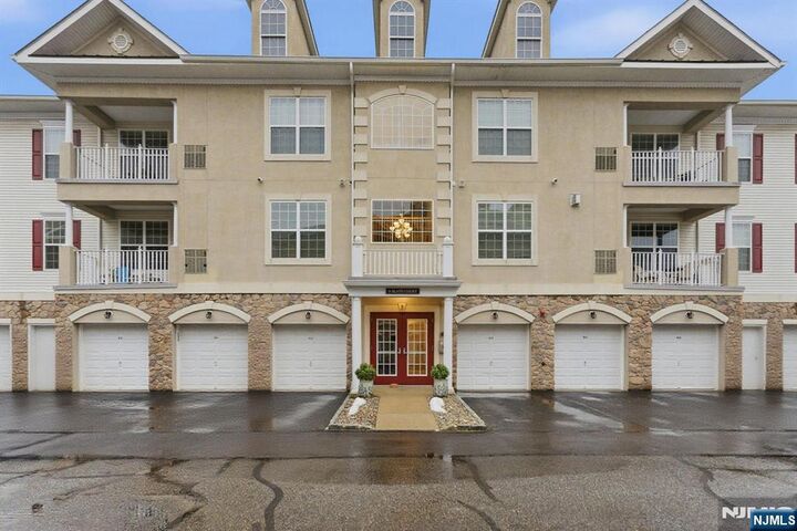 Property Photo: 3 Slate Court 707 NJ 07424