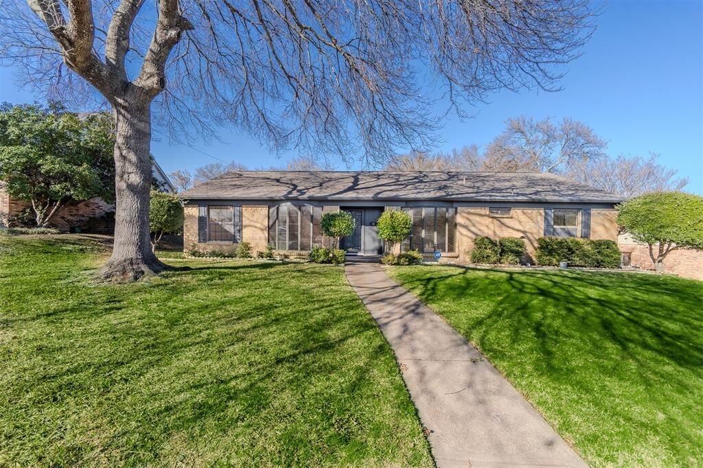 Property Photo:  3325 Shady Hollow Lane  TX 75233 