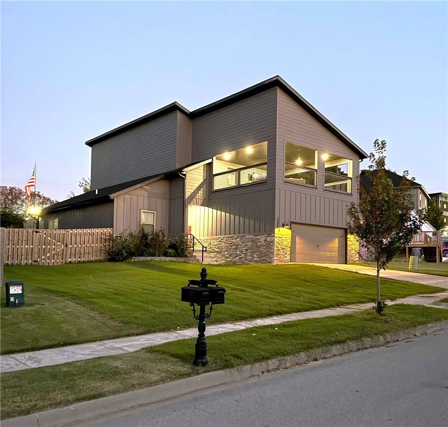 Property Photo: 2588 N Justin Drive AR 72704