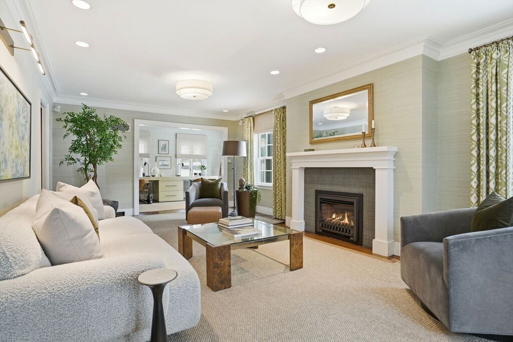 Property Photo:  11 Hillcrest Road  MA 02478 