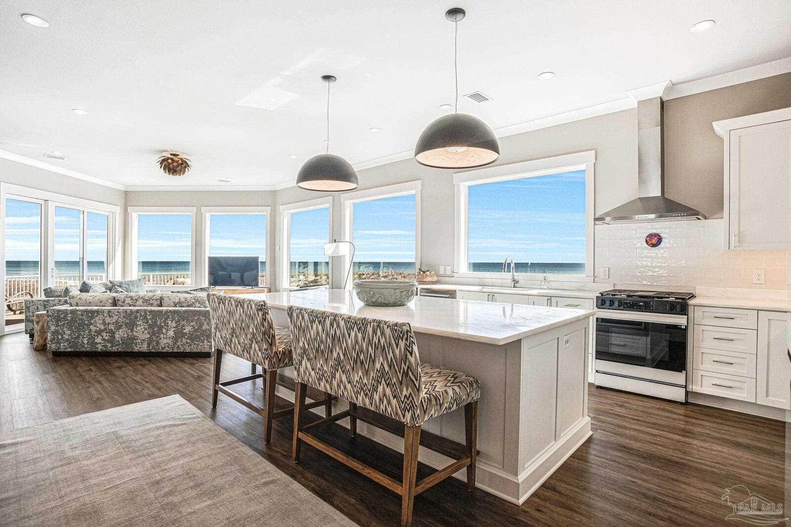 Property Photo:  1500 Via Deluna Dr A6  FL 32561 