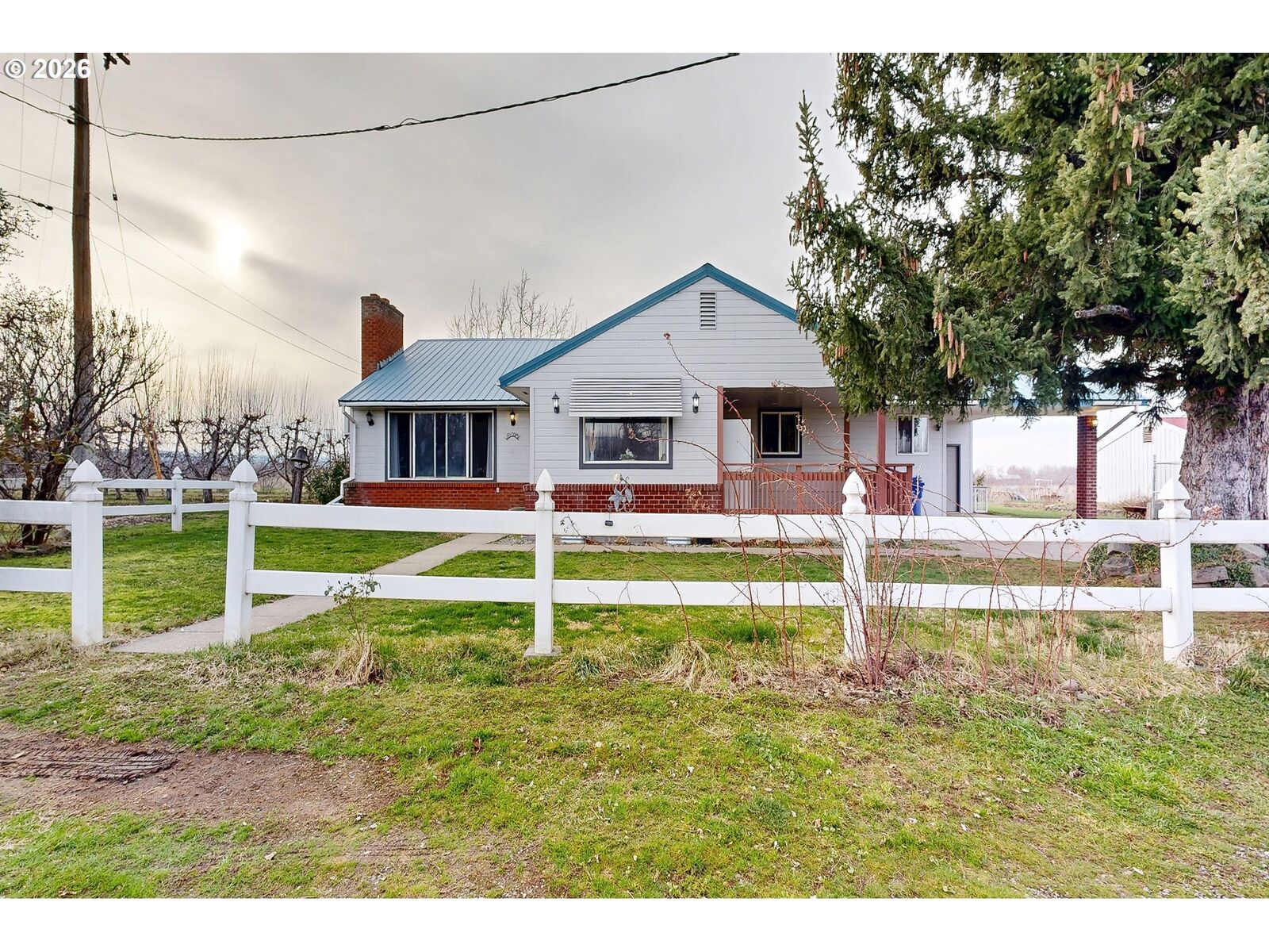 Property Photo: 84488 Eastside Rd OR 97862