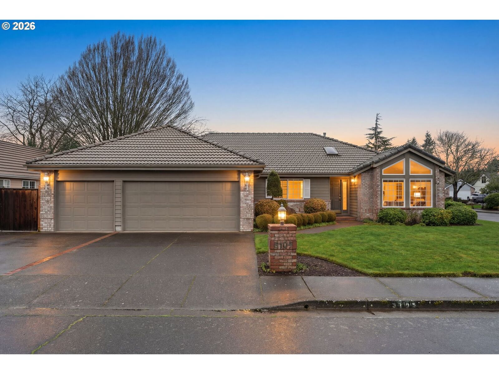 97408 Home for sale in Eugene: 3105 Wolf Meadows Ln, Eugene, OR 97408