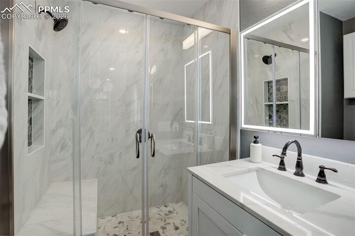 Property Photo:  1204 S Uvalda Street  CO 80012 