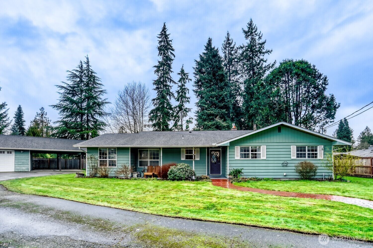 Property Photo: 8106 55th Avenue NE WA 98270