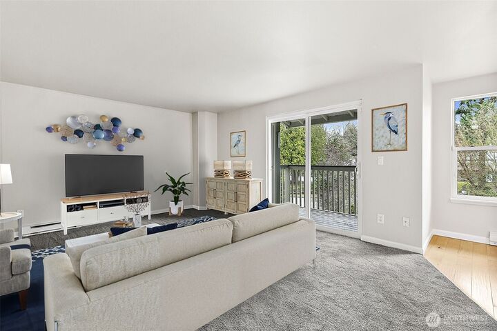 Property Photo: 418 S 325th Place X6 WA 98003