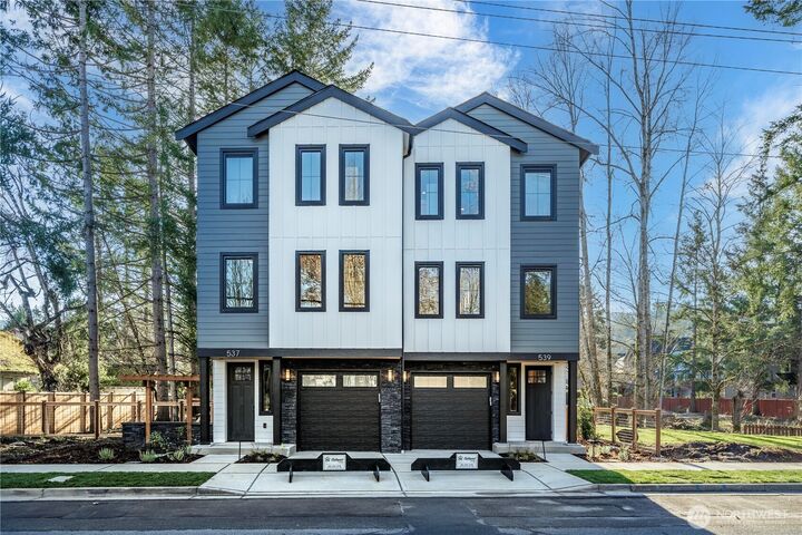 Property Photo: 537 NW Juniper Street WA 98027