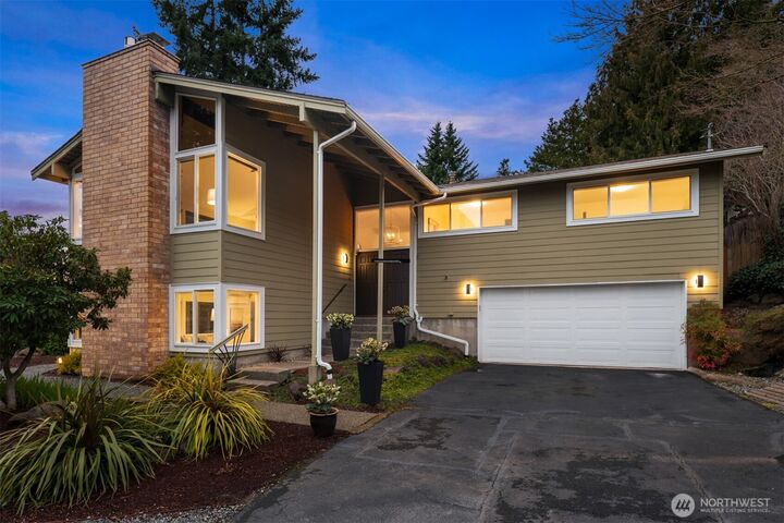 Property Photo: 414 SW 180th Street WA 98166