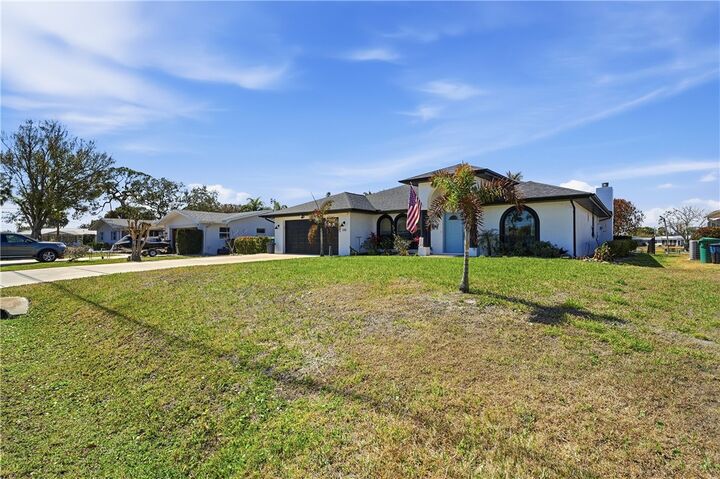 Property Photo:  210 Ramie Lane  FL 34952 