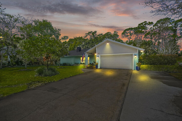 Property Photo:  145 Sandy Pine Court  FL 33414 
