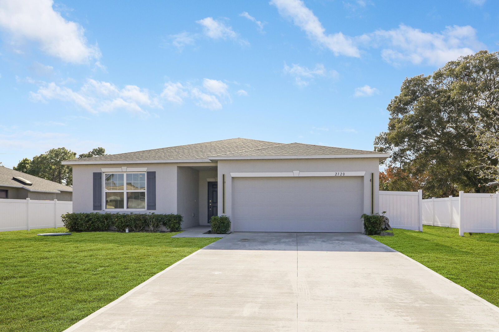 Property Photo:  2120 SW Trenton  FL 34984 