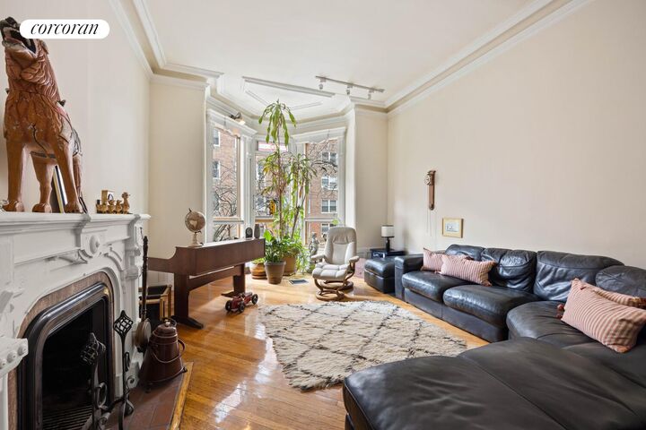 Property Photo:  154A Hicks Street  NY 11201 